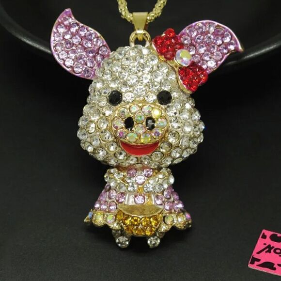 Bling Pink Crystal Cute Little Pig Pendant Animal Necklace NWOT - Picture 1 of 3